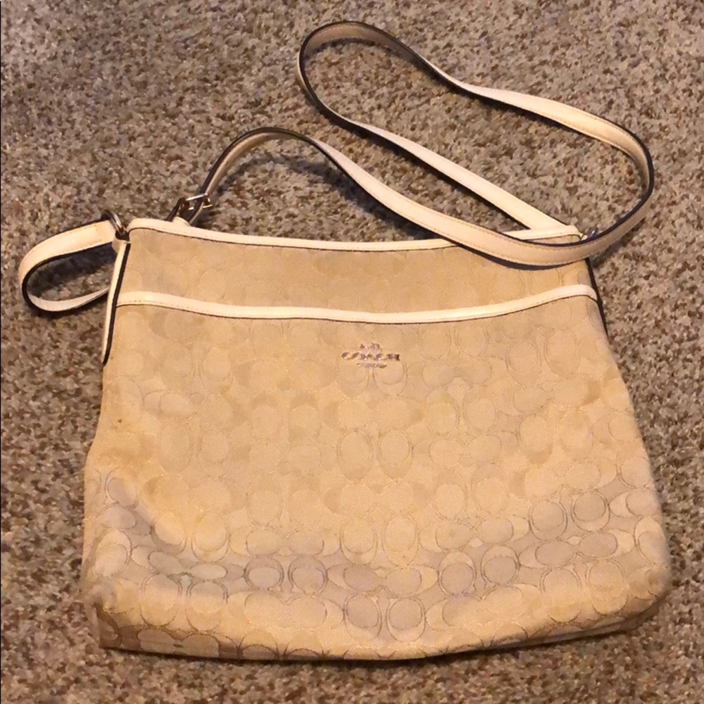 Medium Crossbody purse